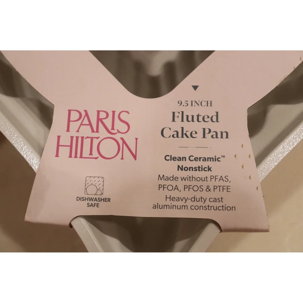 Paris Hilton 9.5 Inch Heart Shaped Fluted Cake Pan Pink Nonstick Ceramic